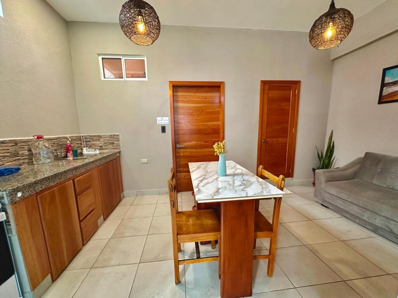 Suites Hermosas Cercanas A Todo Puerto Ayora  Exterior photo